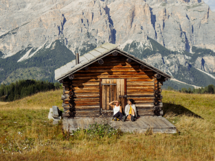 What to bring for a multi-day hike in a hut